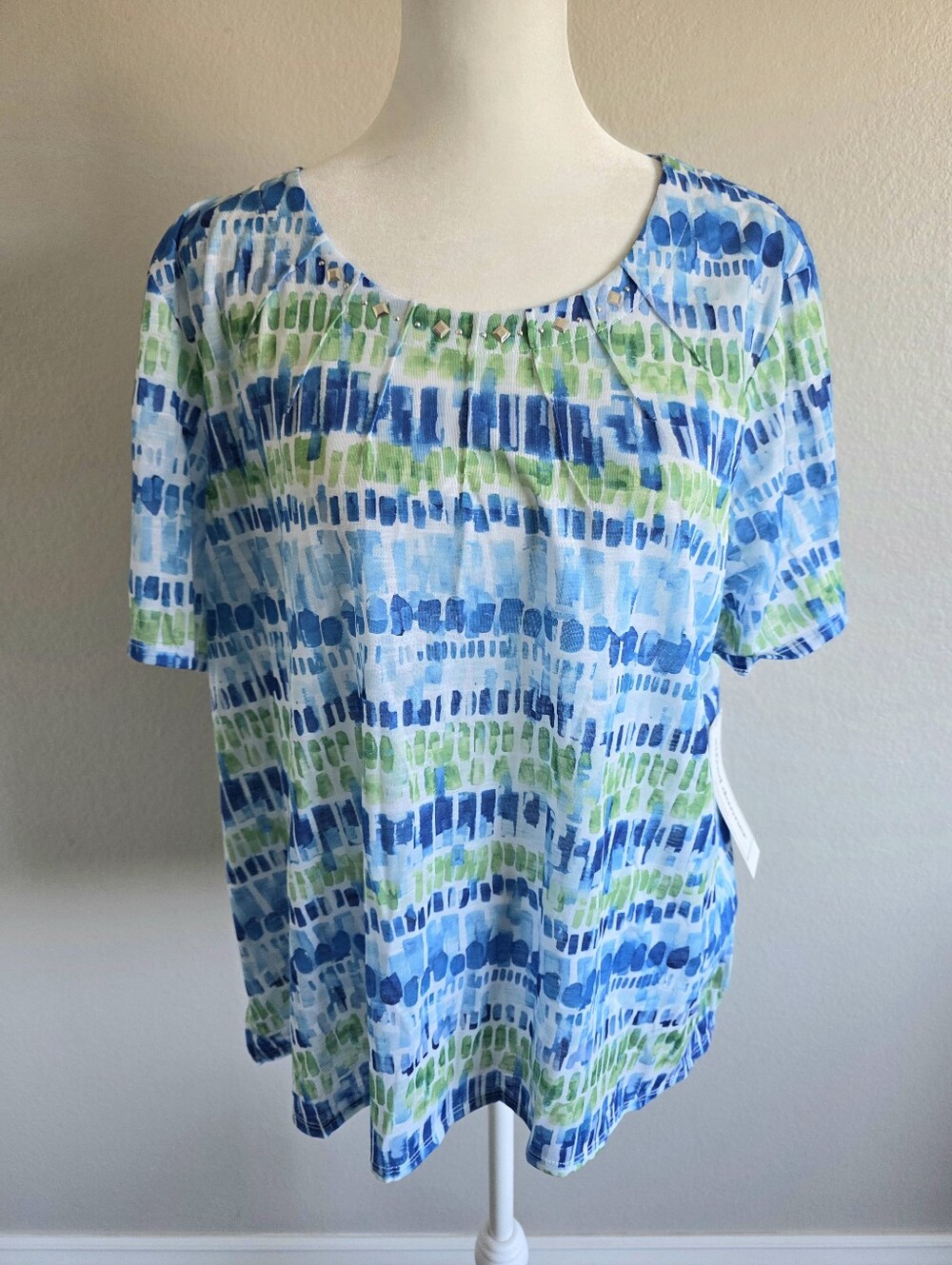 NEW Alfred Dunner Top Green Blue Tie Dye Embellished Neck Size XL Lightweight